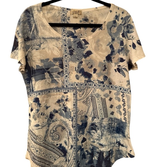 ONE WORLD Tops - ONE WORLD Blue and White Patterned Shirt SzL